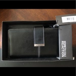 Kenneth Cole Reaction Brand New Leather Wallet